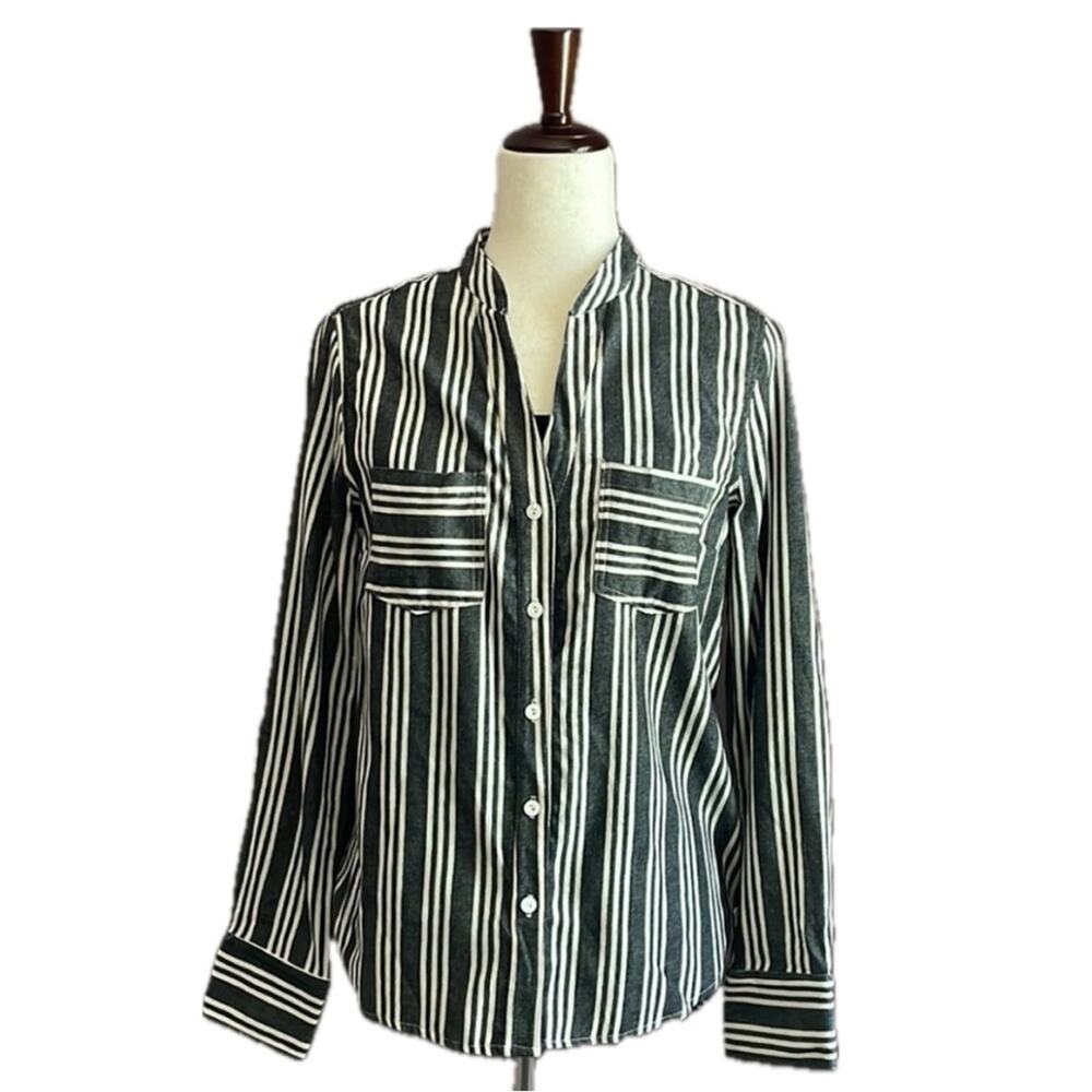 Lila Li Women's Button Up Top Shirt Striped Patch Pockets Classic Casual sz S